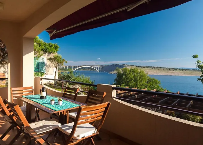 Captain\'S Apartment With Sea View