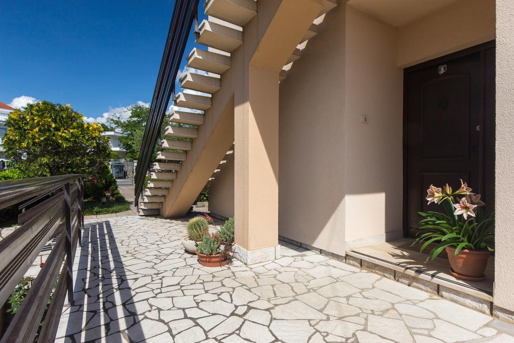 Apartment Captain's With Sea View Kraljevica