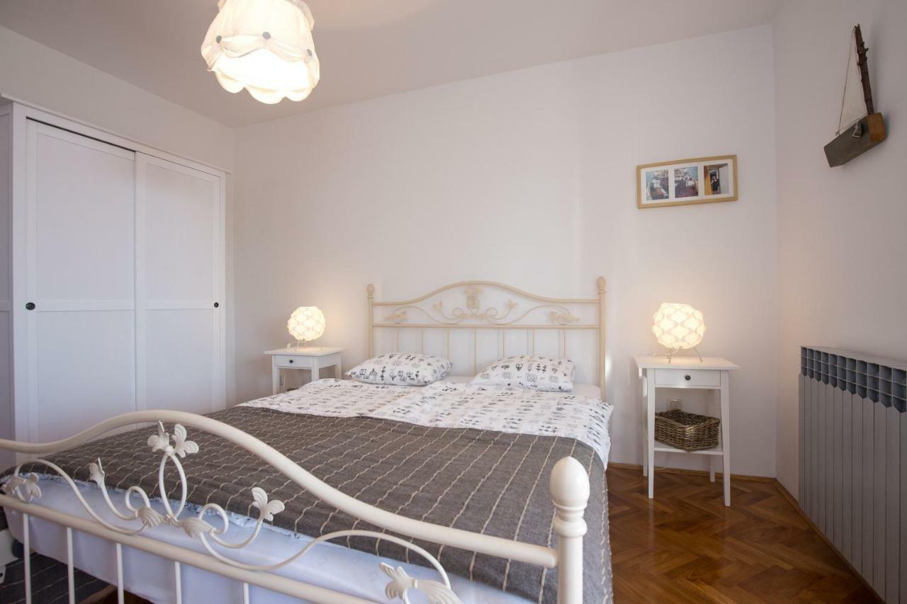 Apartment Captain's With Sea View Kraljevica